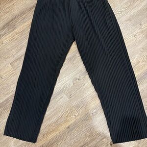 Maniere De Voir Black Pleated Dress Pants size XXL fits XL